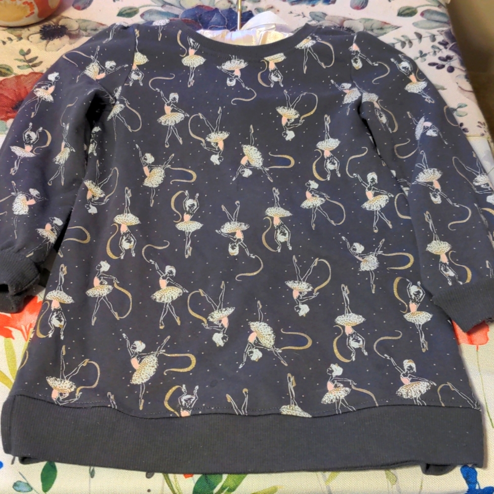 ♥️ $5. Holla Sale!!! Gillian's Closet little girls sweatshirt dress